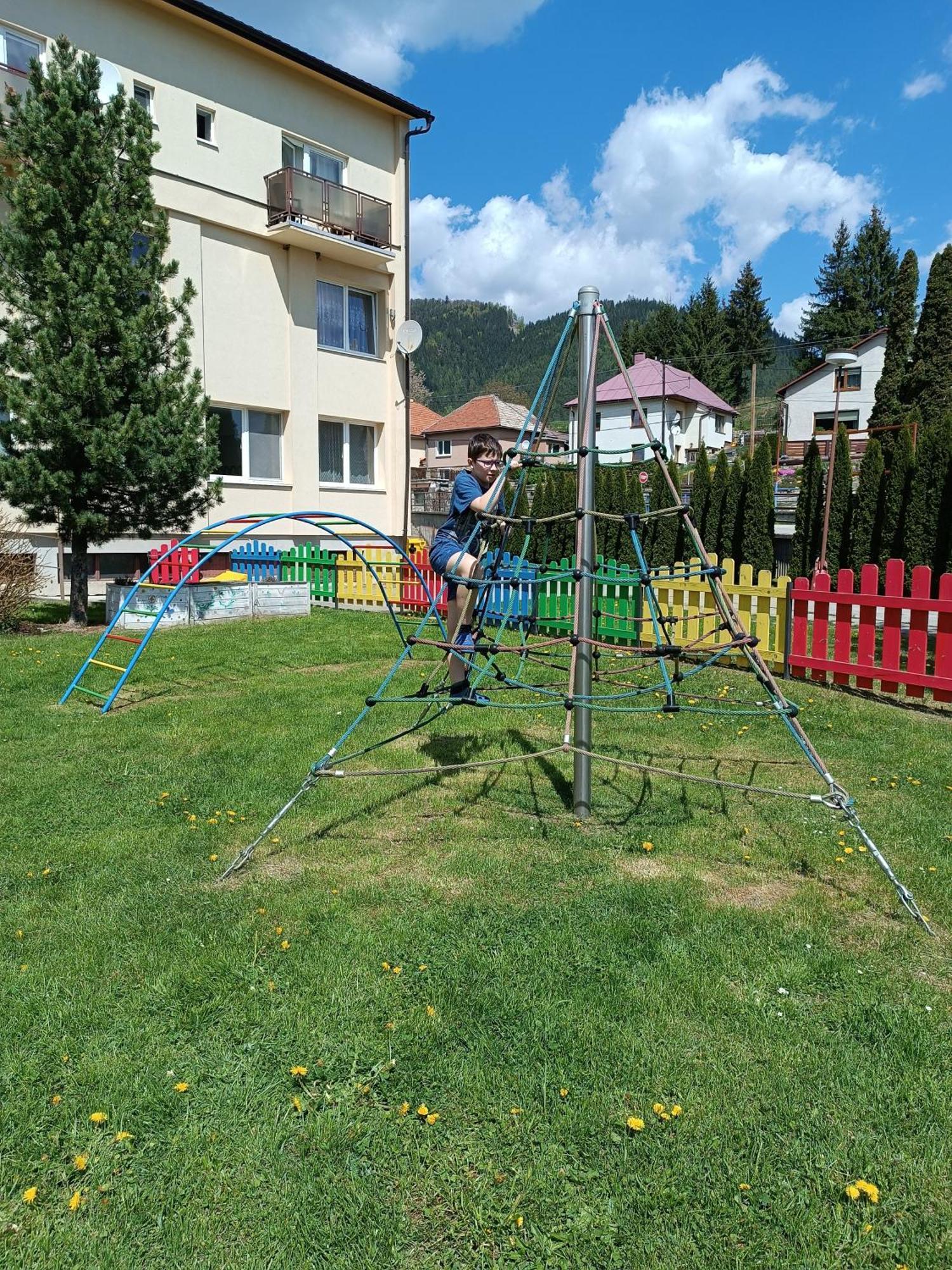 Apartman Family S Vyhladom Na Choc Lúčky Buitenkant foto